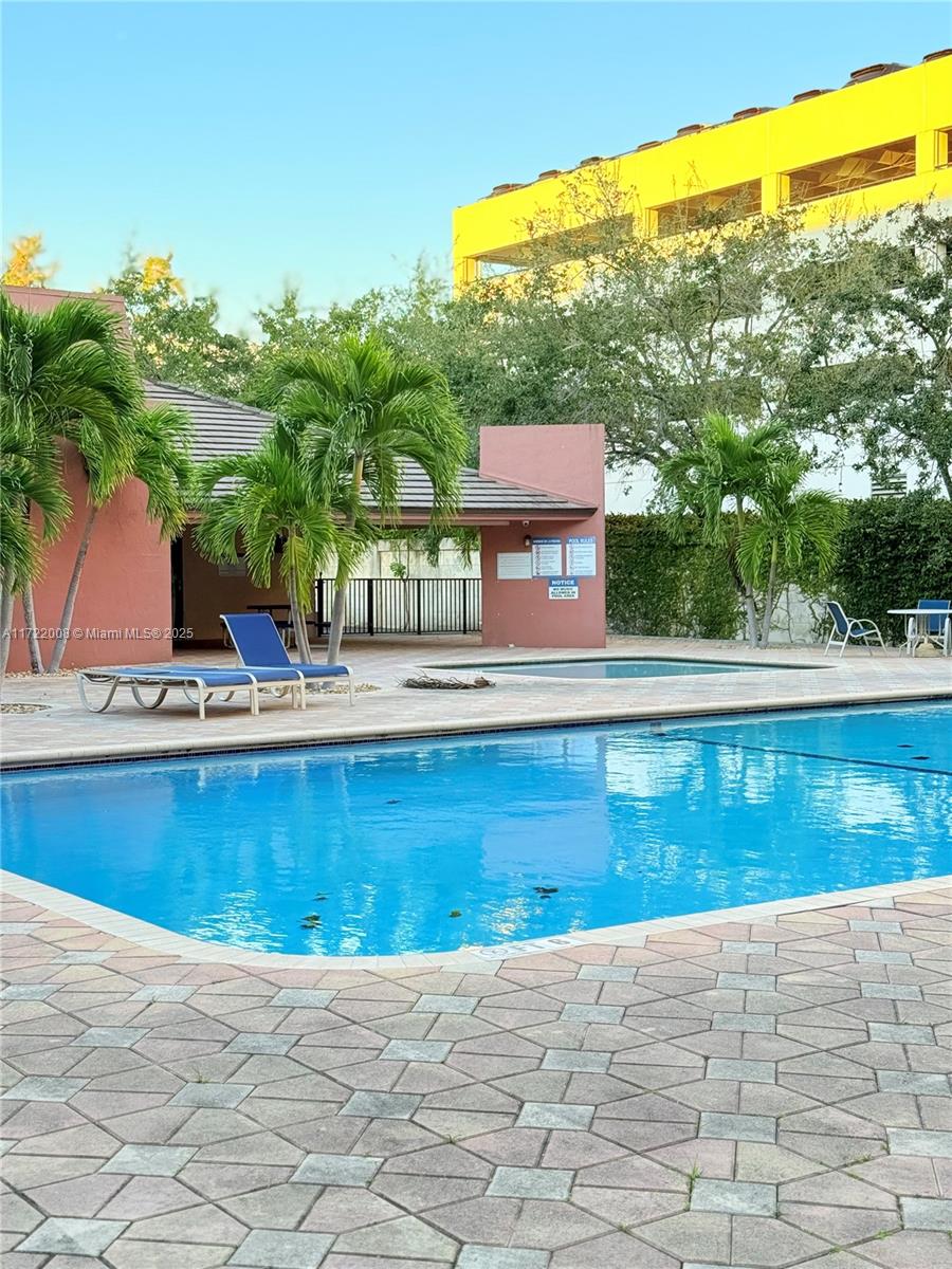 Property Image 1542298586