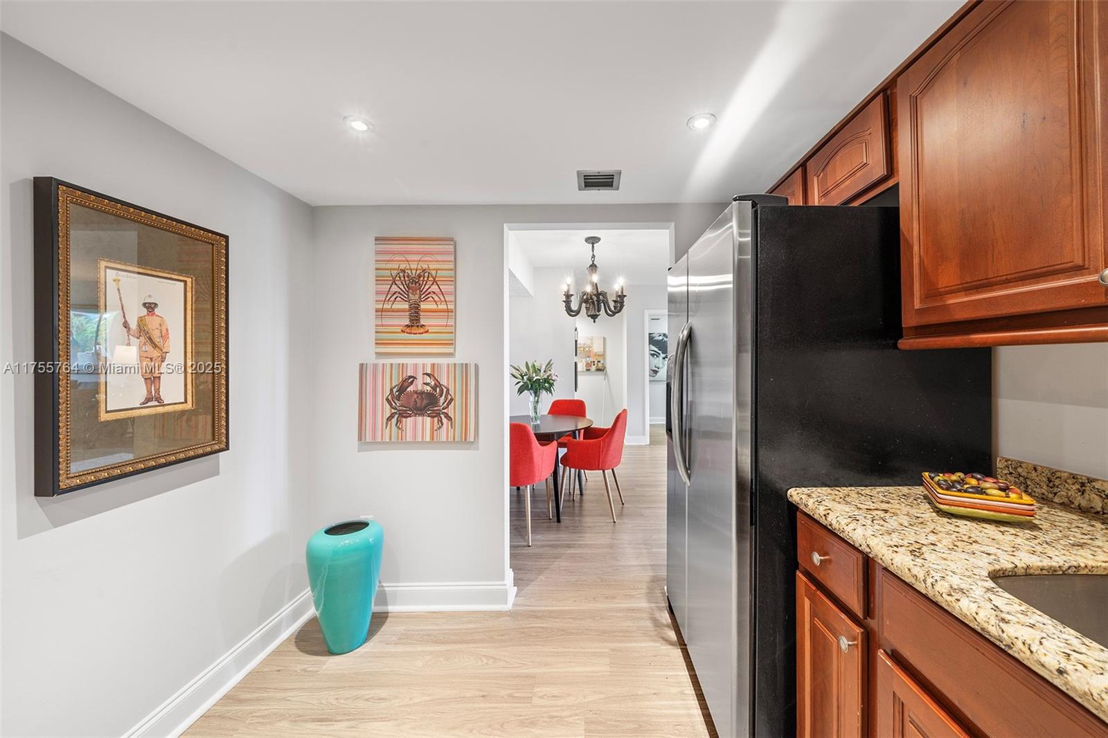 Property Image 1636445419