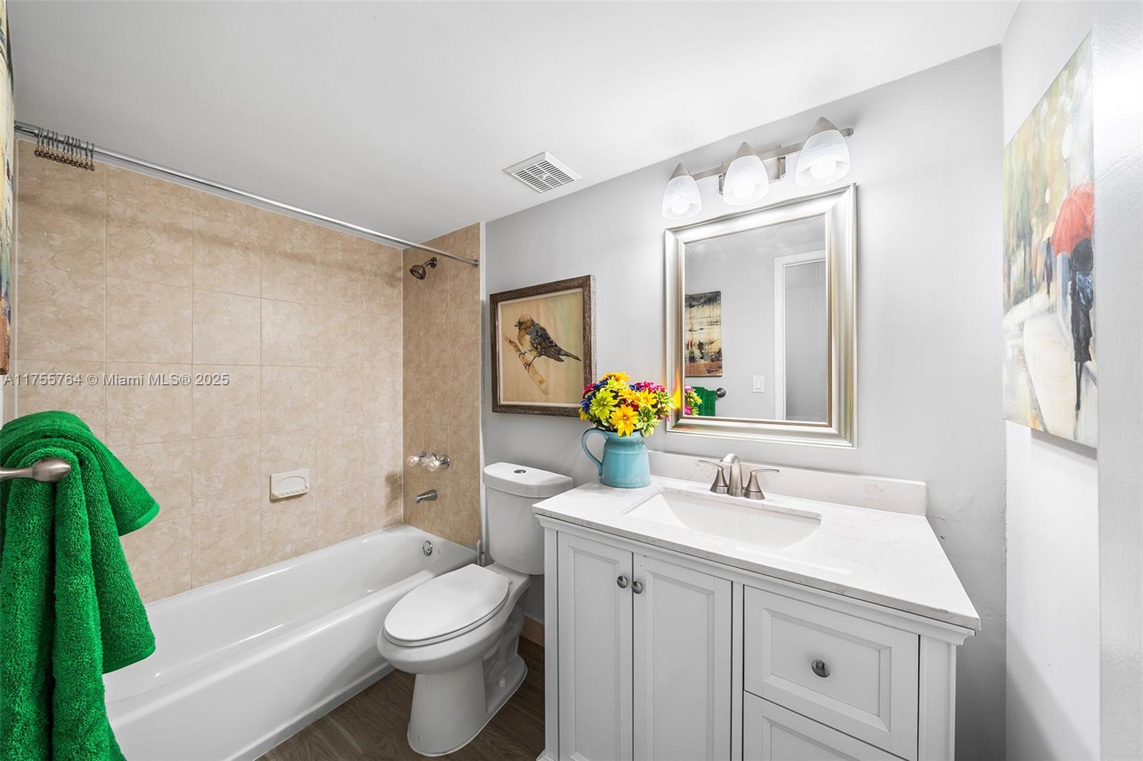 Property Image 1636445425