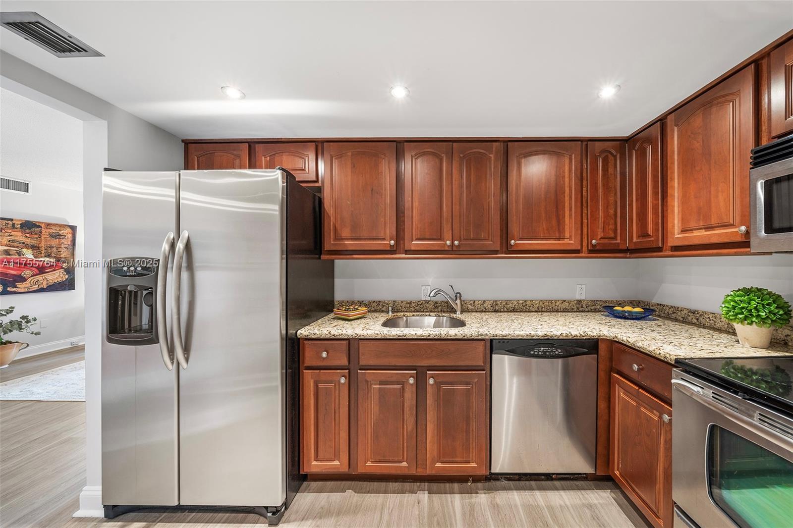 Property Image 1636445428