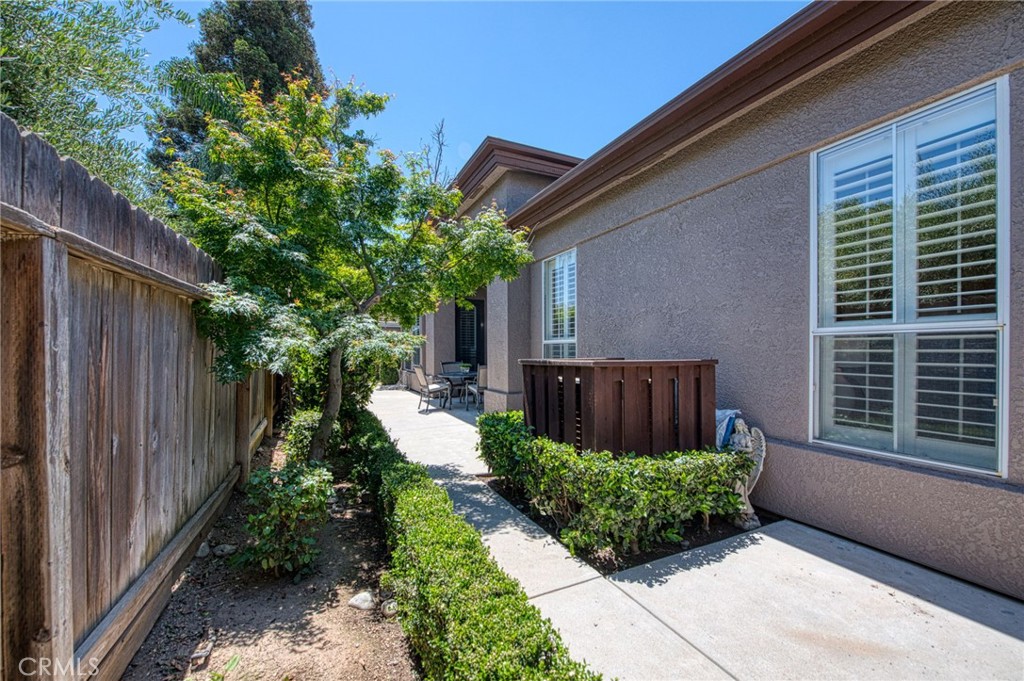 Property Image 1668836099