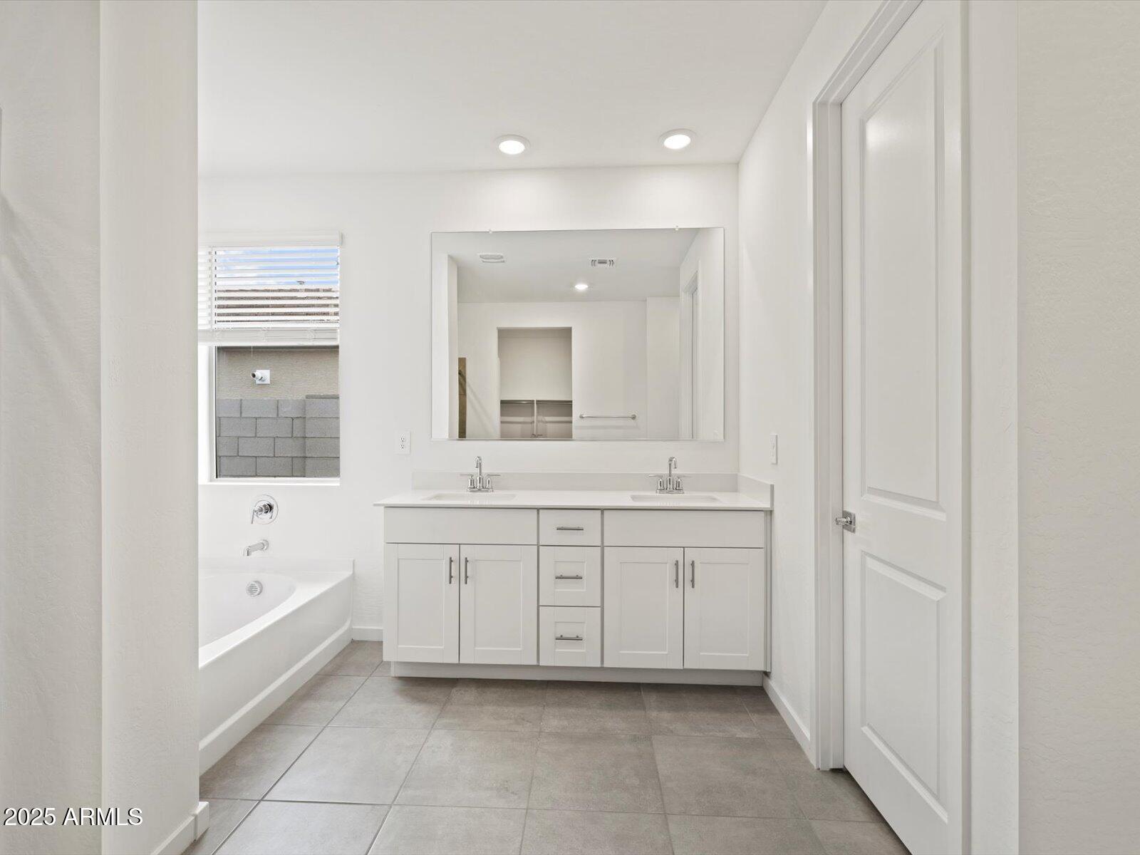 Property Image 1590630036
