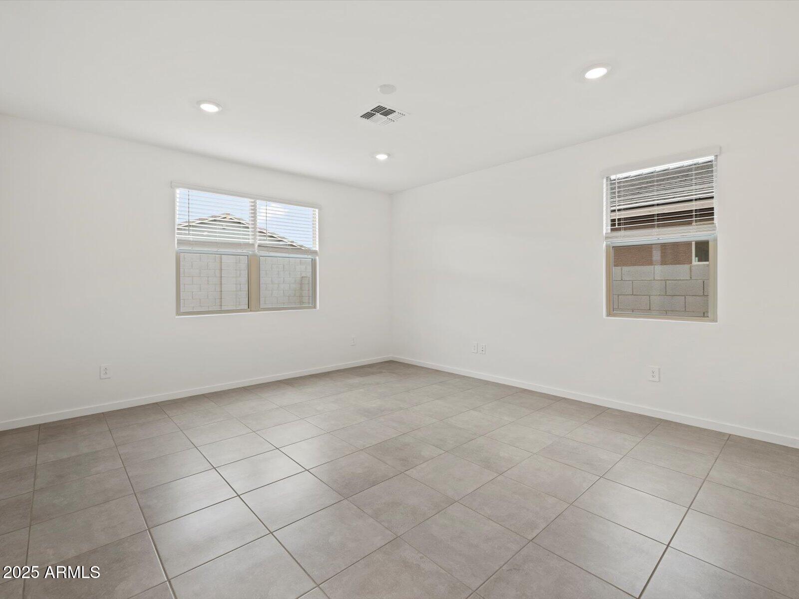 Property Image 1590630041