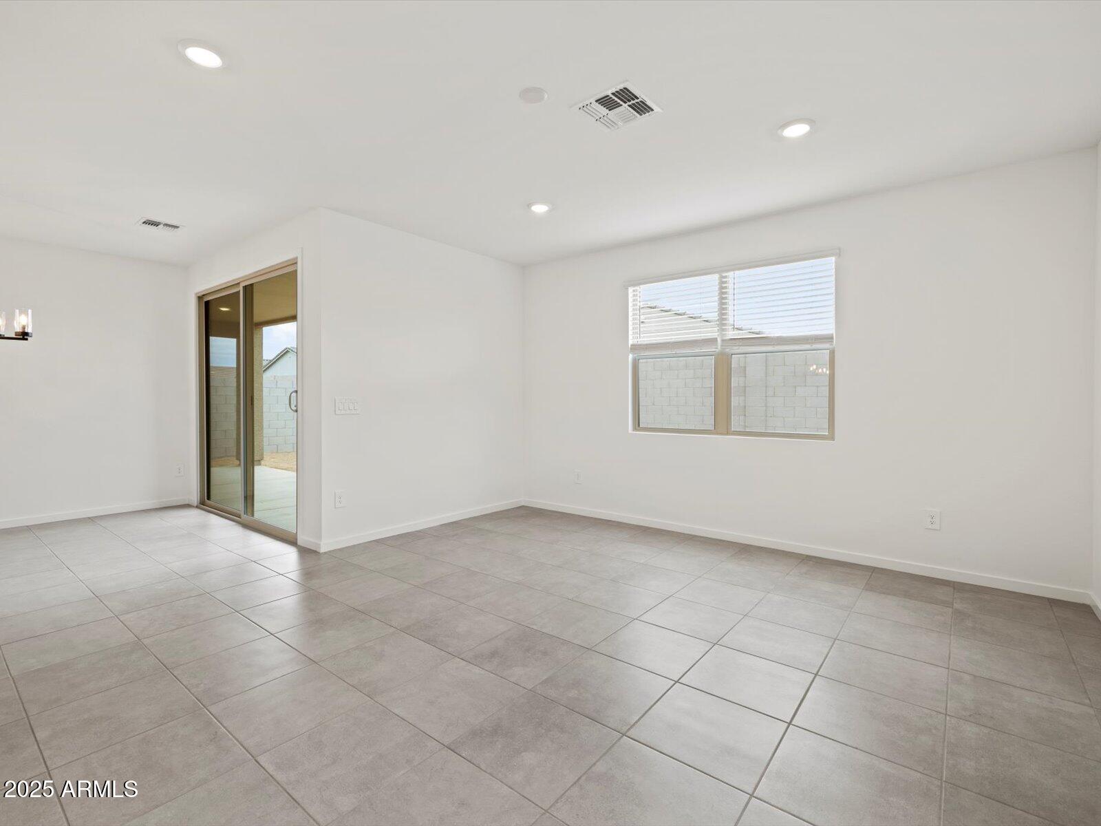Property Image 1590630044