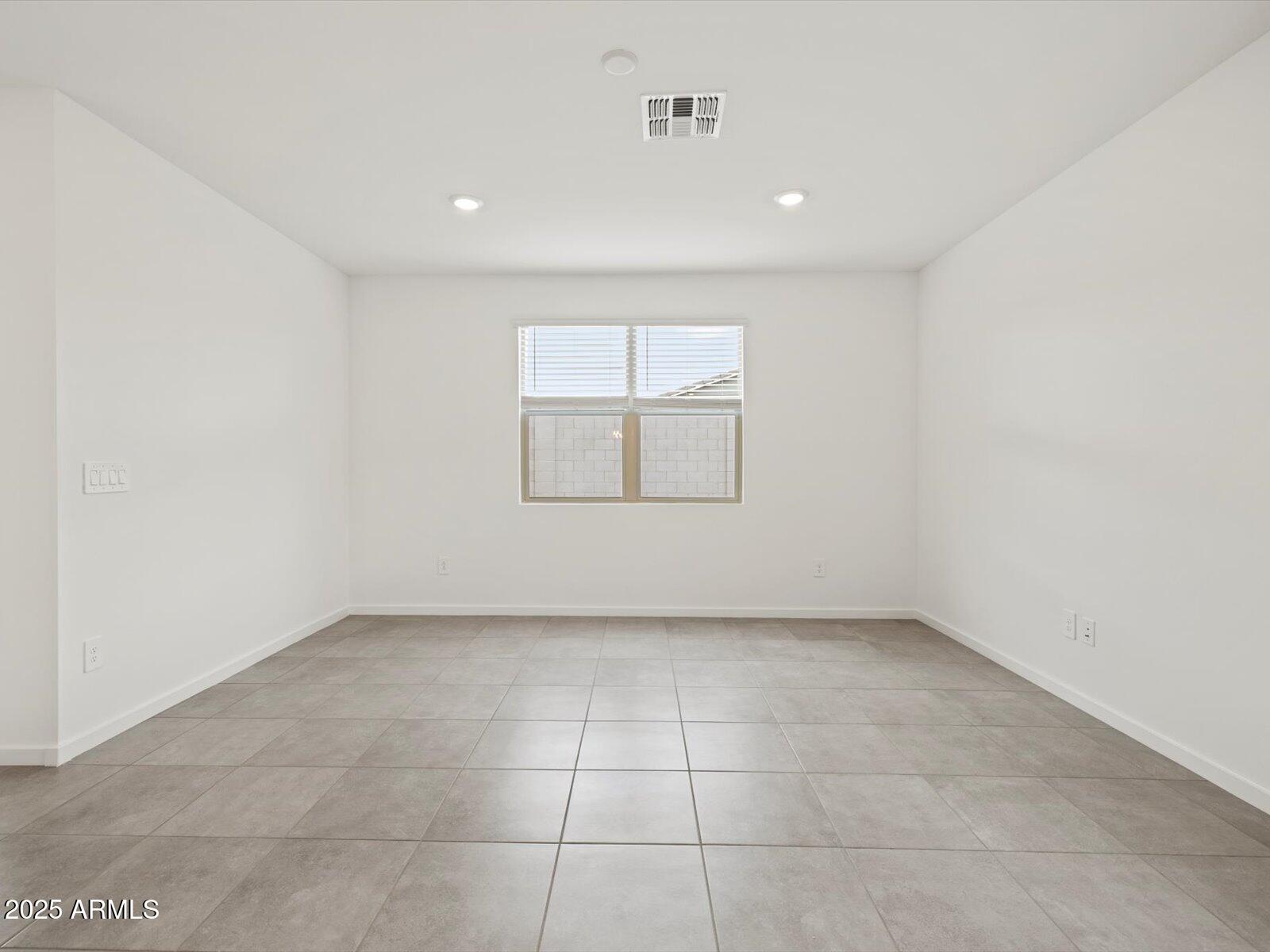 Property Image 1590630052