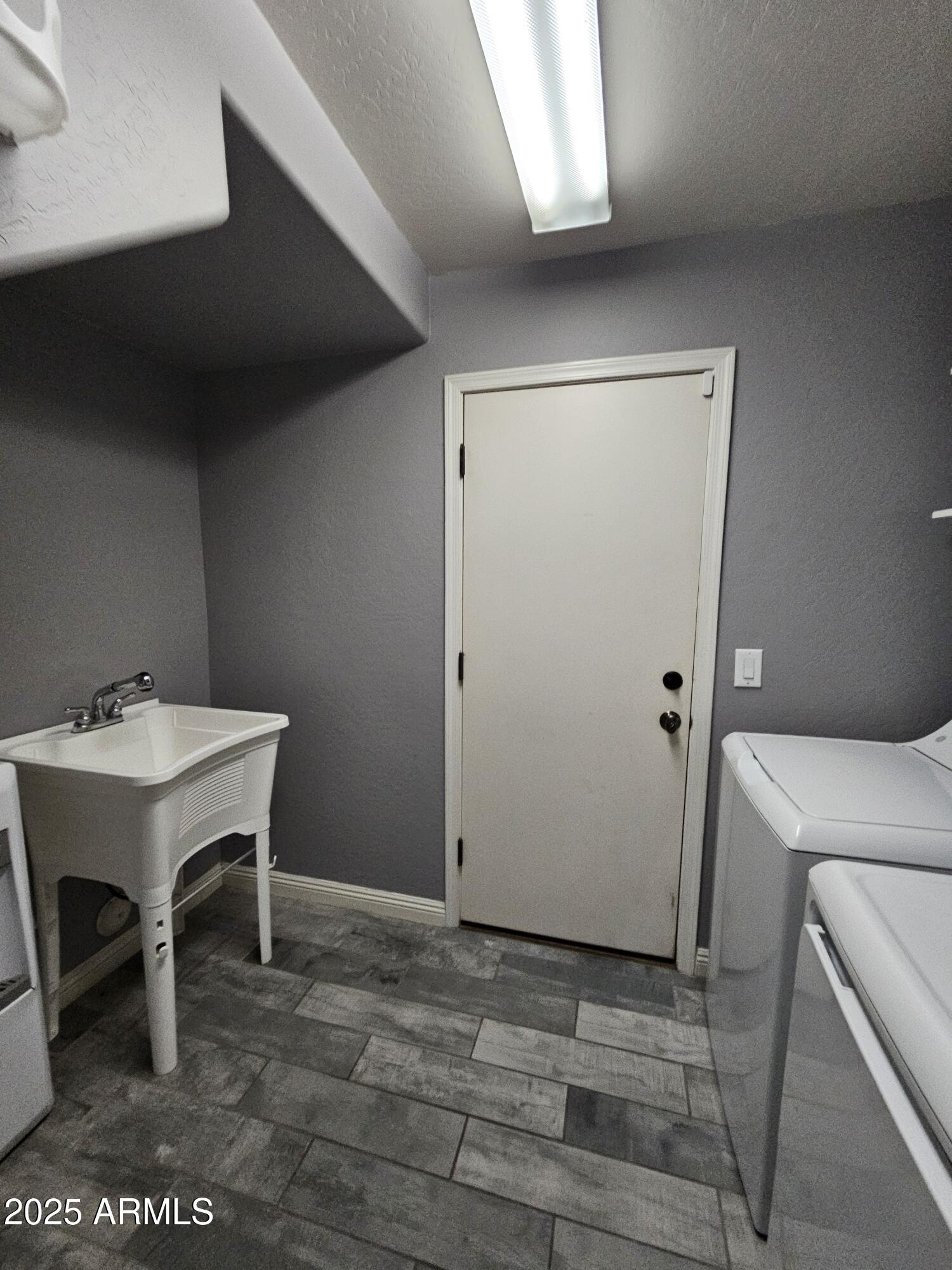 Property Image 1684734498