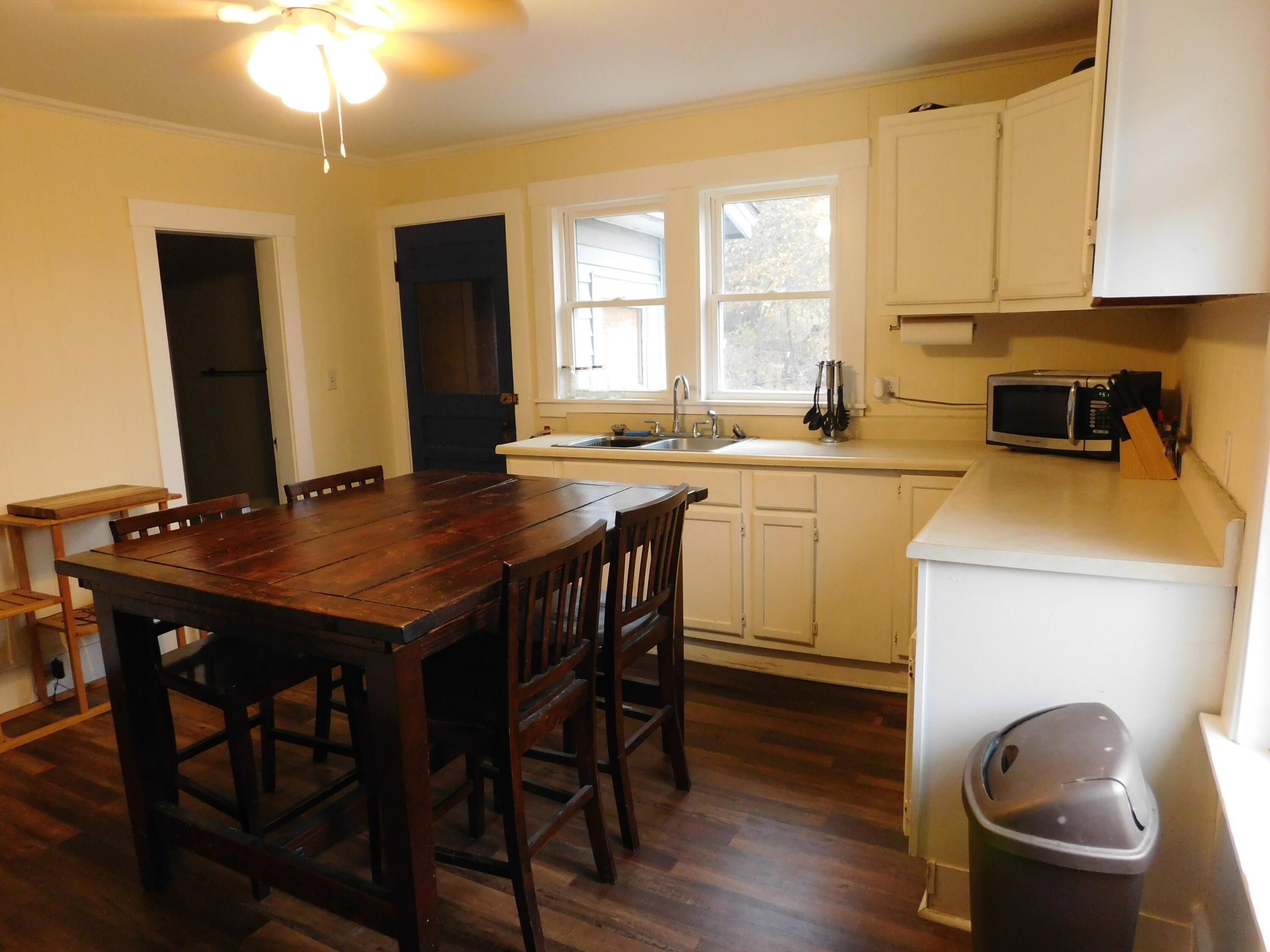 Property Image 1483748570