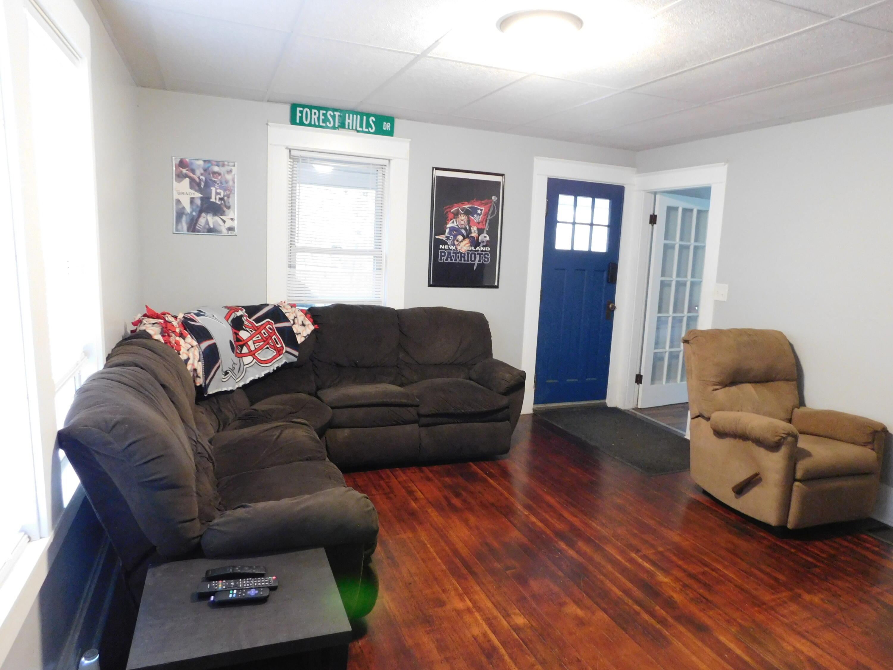 Property Image 1483748574