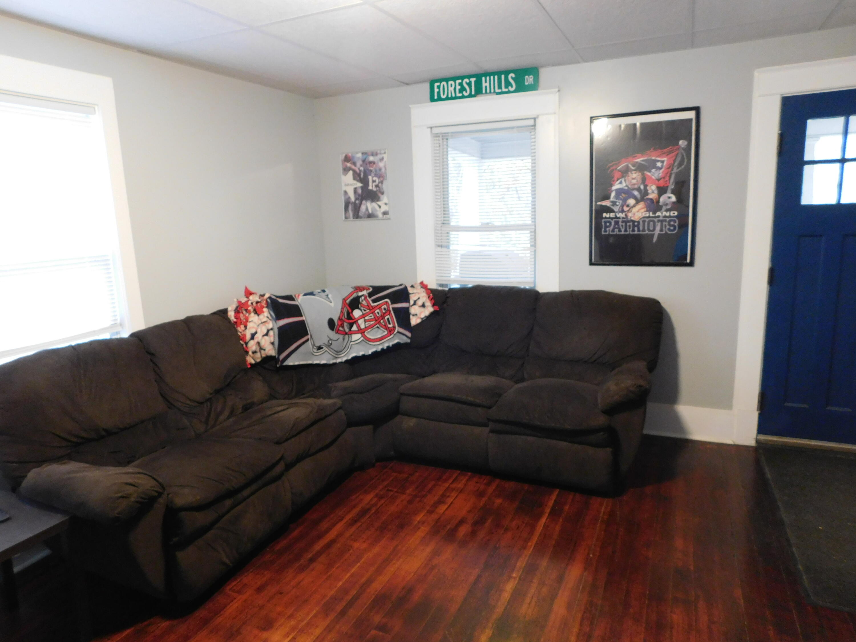 Property Image 1483748577