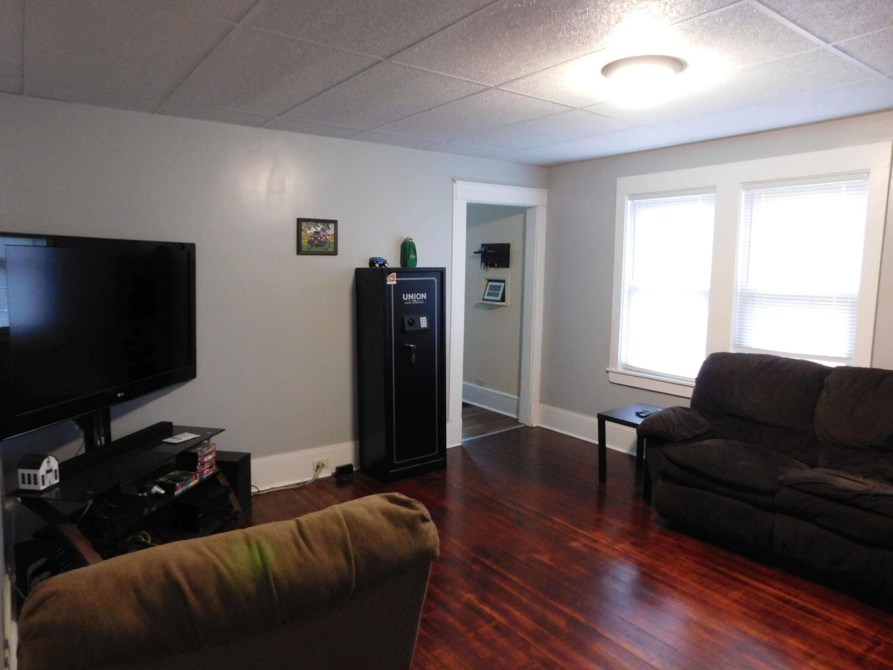Property Image 1483748571