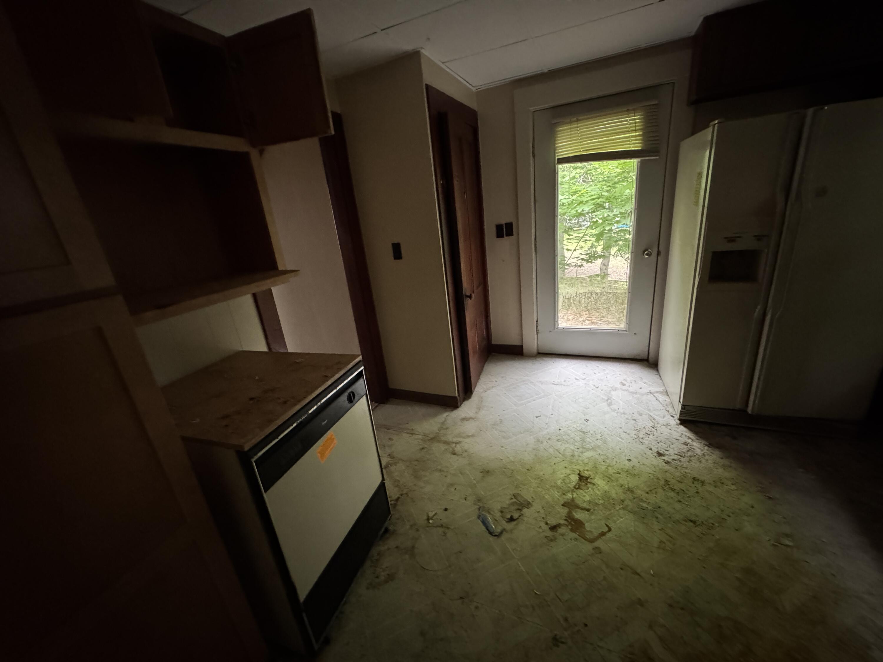 Property Image 1715486077