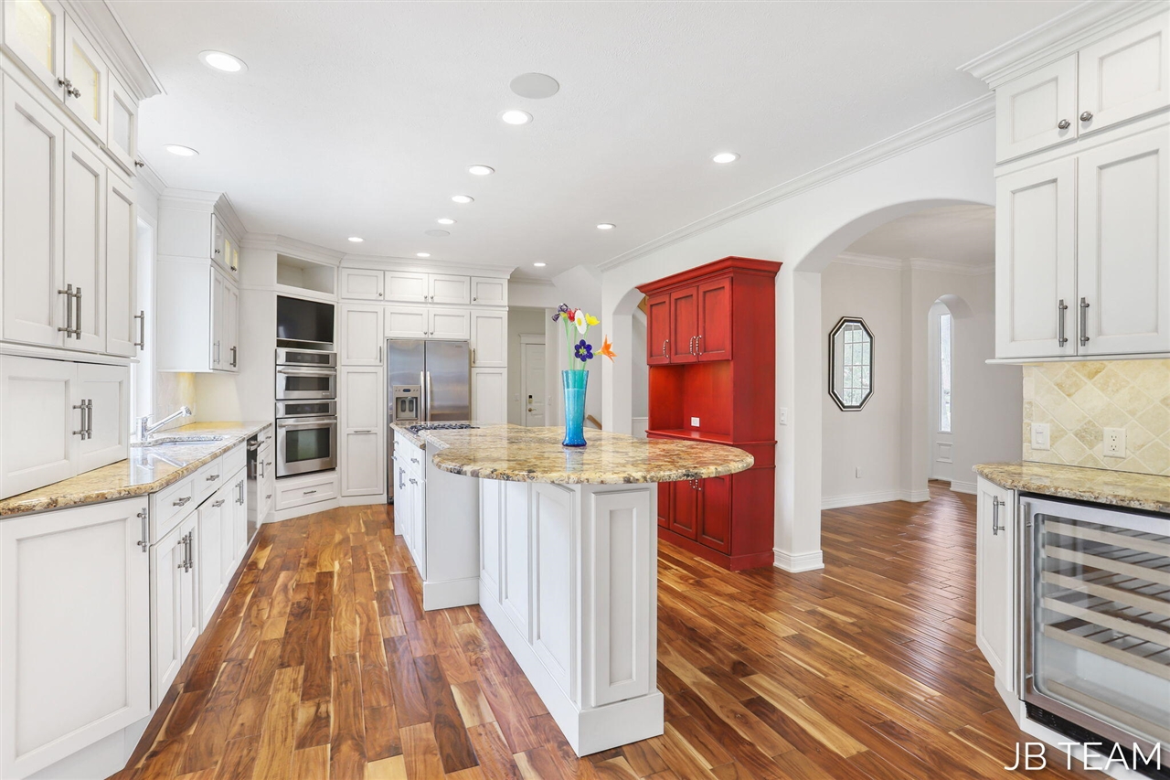 Property Image 1665554398